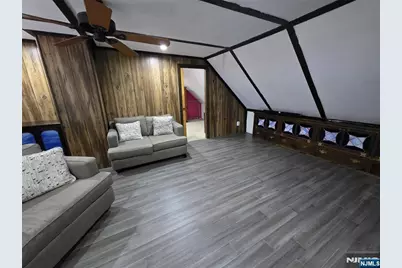 299 Maple Avenue, Wallington, NJ 07057 - Photo 2