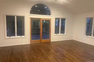 992 Ridge Ct, New Milford, NJ 07646 - Photo 2