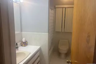 992 Ridge Ct, New Milford, NJ 07646 - Photo 12