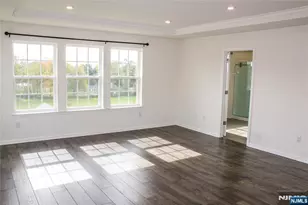 601 Charleston Dr 601, Jamesburg, NJ 08831 - Photo 22