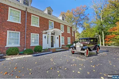 292 Maple Street, Englewood, NJ 07631 - Photo 48