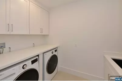 3 Central Avenue, Demarest, NJ 07627 - Photo 32