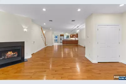 333 Lincoln Avenue B #B, Fort Lee, NJ 07024 - Photo 4