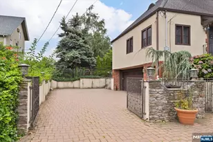 632 Belgrove Dr, Kearny, NJ 07032 - Photo 4