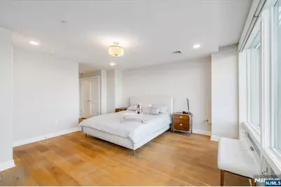 3 Somerset 113 #113, Edgewater, NJ 07020 - Photo 22