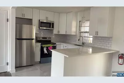 671 Midland Avenue 9A #9A, Garfield, NJ 07026 - Photo 4