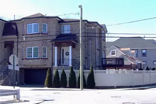 811 Edgewood Ln B, Fort Lee, NJ 07024 - Photo 1