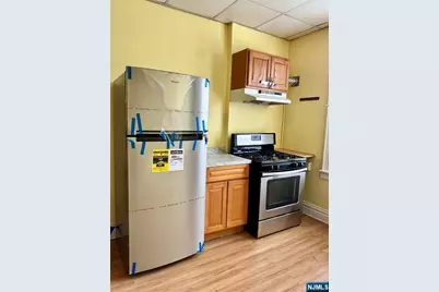 141 67th 2 #2, West New York, NJ 07093 - Photo 8