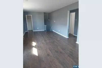 232 Roosevelt Place C #C, Lodi, NJ 07644 - Photo 2