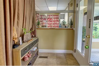 180 Grand Avenue, Englewood, NJ 07631 - Photo 4