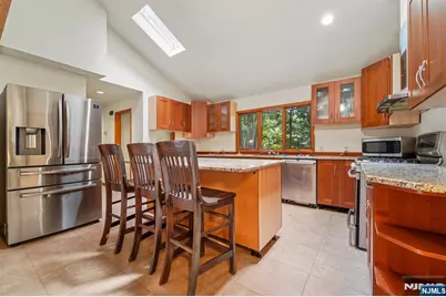 724 Tall Oaks Court, Franklin Lakes, NJ 07417 - Photo 12