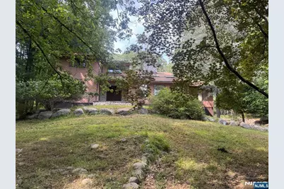 724 Tall Oaks Court, Franklin Lakes, NJ 07417 - Photo 2