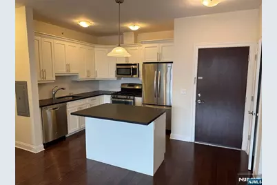 225 Walker Street 406 #406, Cliffside Park, NJ 07010 - Photo 1