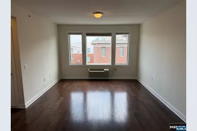 225 Walker Street 406 #406, Cliffside Park, NJ 07010 - Photo 4