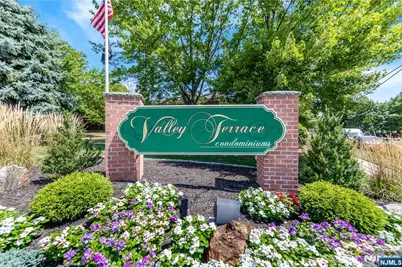 1120 Valley Road 1B #1B, Wayne, NJ 07470 - Photo 2