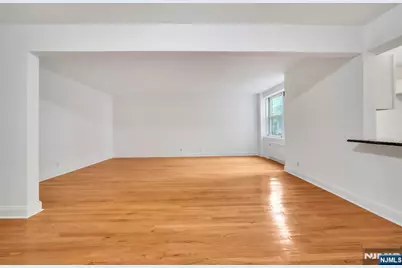 8450 Boulevard E 1E #1E, North Bergen, NJ 07047 - Photo 4