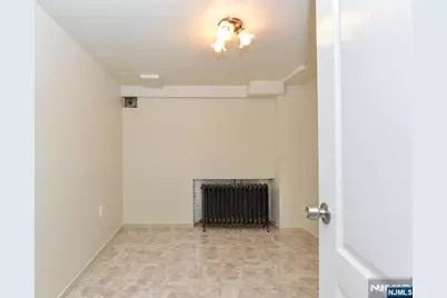 156 E Linden Avenue, Dumont, NJ 07628 - Photo 40