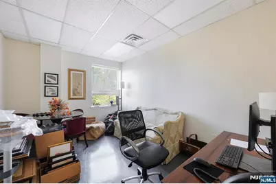 110 Grove Street, East Orange, NJ 07018 - Photo 28