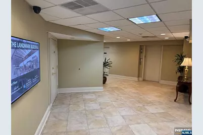 27 Warren Street 302 #302, Hackensack, NJ 07601 - Photo 8