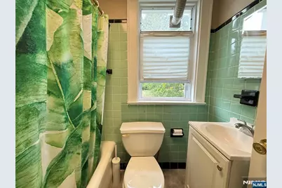 84 9th Street 1st Fl #1st fl, Wood Ridge, NJ 07075 - Photo 16