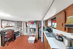 160 Tappan St, Kearny, NJ 07032 - Photo 36