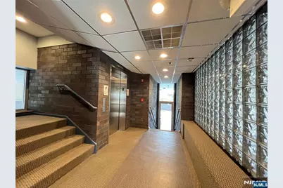 364 Palisade Avenue 5B #5B, Cliffside Park, NJ 07010 - Photo 4