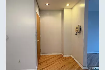 364 Palisade Avenue 5B #5B, Cliffside Park, NJ 07010 - Photo 6