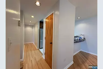 364 Palisade Avenue 5B #5B, Cliffside Park, NJ 07010 - Photo 16