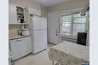 620 Grand D #D, Leonia, NJ 07605 - Photo 2