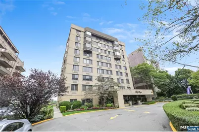 344 Prospect Avenue 4C #4C, Hackensack, NJ 07601 - Photo 18