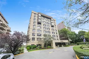 344 Prospect Ave 4C, Hackensack, NJ 07601 - Photo 18