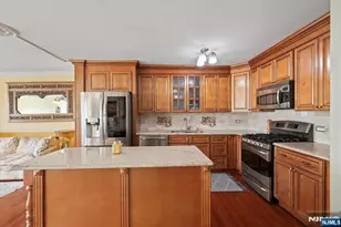 7002 Jfk Blvd E 27F, Guttenberg, NJ 07093 - Photo 4