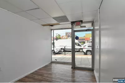 6204 Bergenline, West New York, NJ 07093 - Photo 8