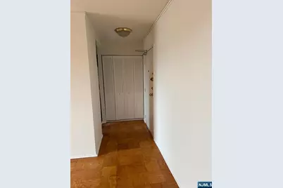 77 Prospect Avenue 6 H #6 H, Hackensack, NJ 07601 - Photo 10