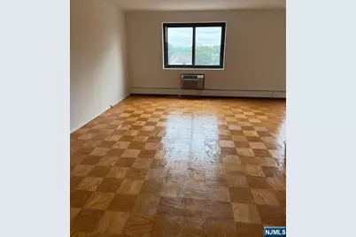 77 Prospect Avenue 6 H #6 H, Hackensack, NJ 07601 - Photo 1