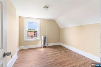 24 Swaine Place 22 #22, West Orange Township, NJ 07052 - Photo 12