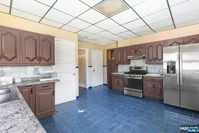 24 Swaine Place 22 #22, West Orange Township, NJ 07052 - Photo 44
