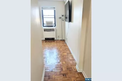 208 Anderson Street S5D #S5D, Hackensack, NJ 07601 - Photo 8
