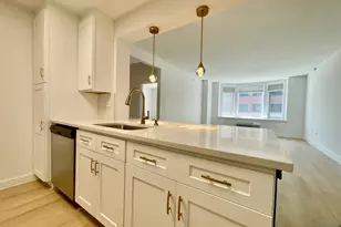 2101 City Pl 2101, Edgewater, NJ 07020 - Photo 4