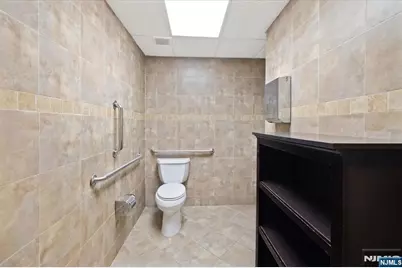 24 Wyckoff Avenue, Waldwick, NJ 07463 - Photo 32