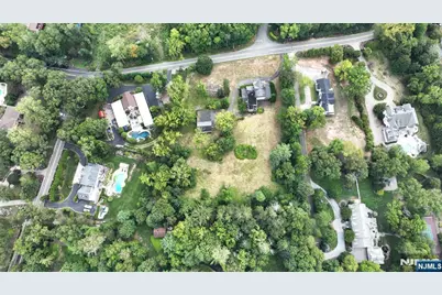 235 Wearimus Road, Ho Ho Kus, NJ 07423 - Photo 4