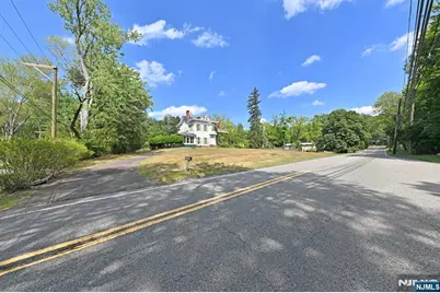 235 Wearimus Road, Ho Ho Kus, NJ 07423 - Photo 8