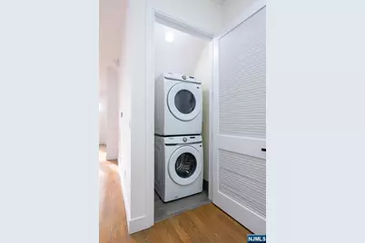 8 Jefferson Avenue A #A, Jersey City, NJ 07306 - Photo 6