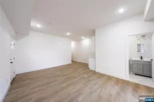 8 Jefferson Ave A, Jersey City, NJ 07306 - Photo 22
