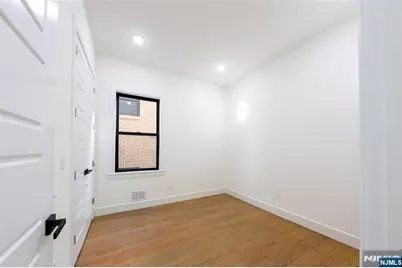 8 Jefferson Avenue A #A, Jersey City, NJ 07306 - Photo 8