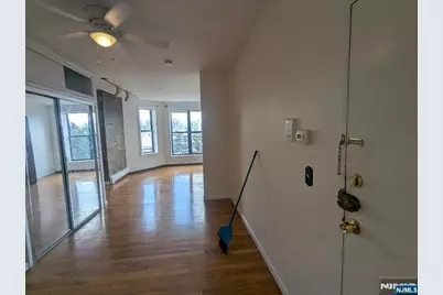 963 Boulevard East 2-3 #2-3, Weehawken, NJ 07086 - Photo 10