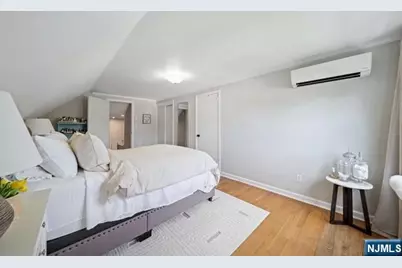 364 Rutland Avenue, Teaneck Township, NJ 07666 - Photo 14