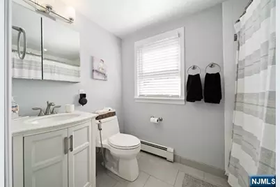 364 Rutland Avenue, Teaneck Township, NJ 07666 - Photo 16