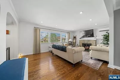 364 Rutland Avenue, Teaneck Township, NJ 07666 - Photo 8