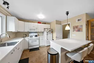 320-322 Dixon Ave, Paterson, NJ 07501 - Photo 24